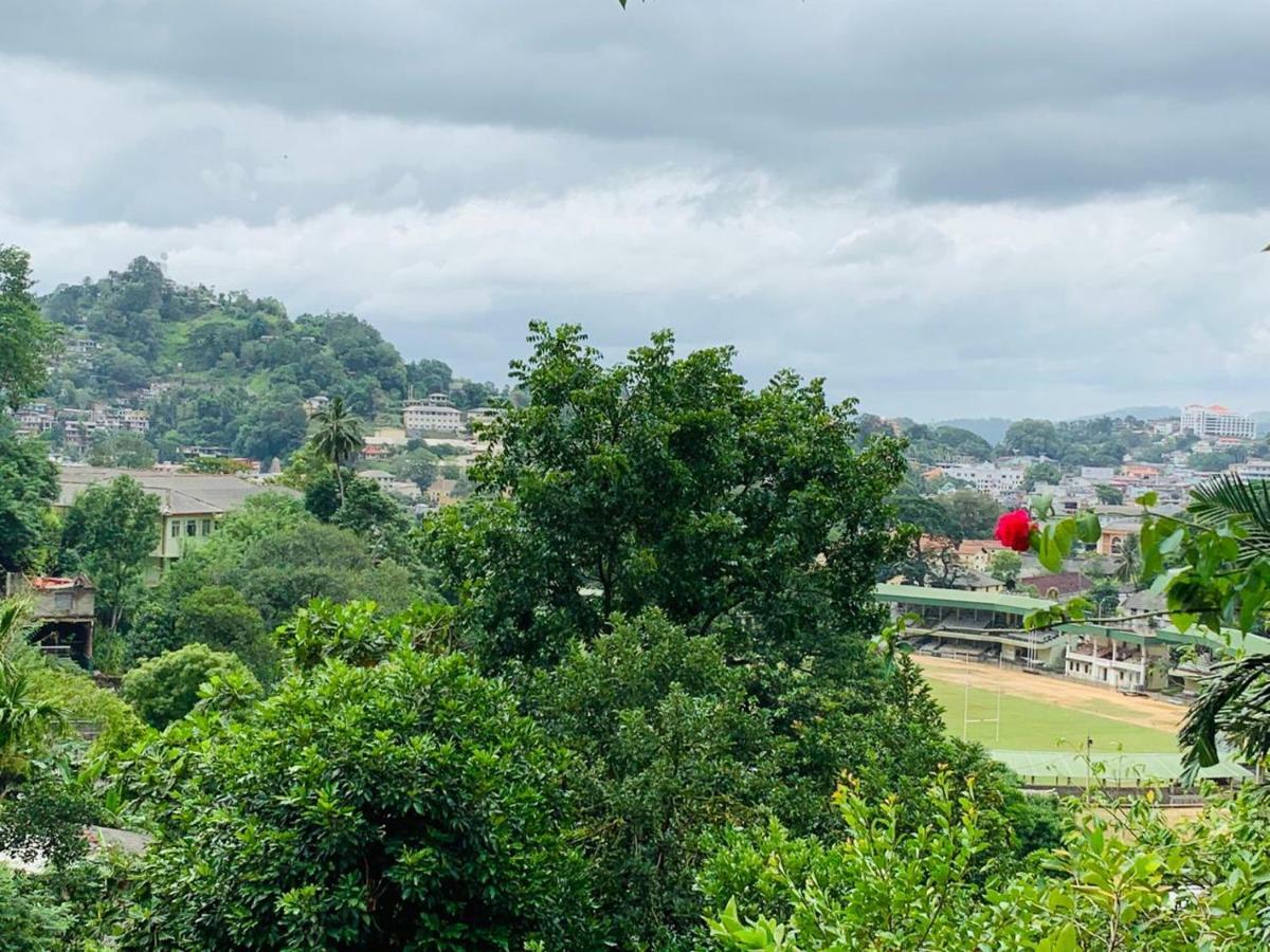 Jaga'S Hill Homestay Kandy Bagian luar foto